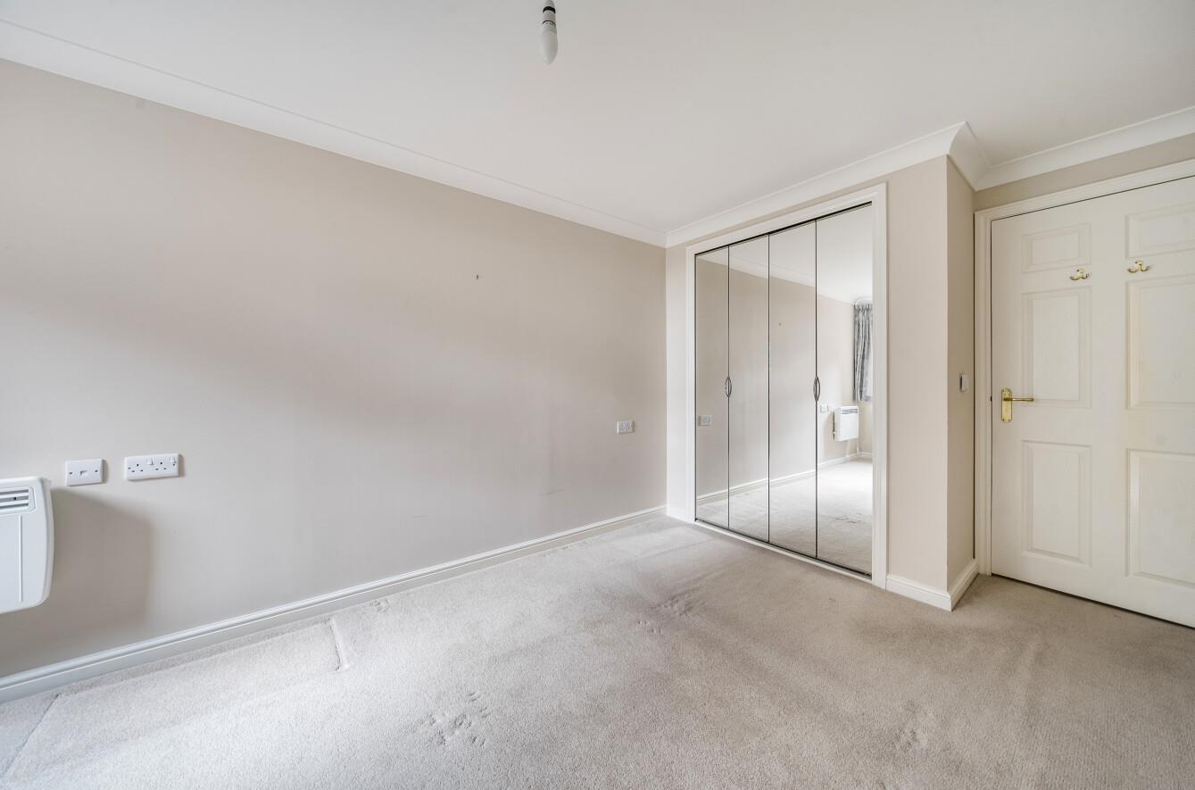 Pantygwydr Court, Uplands, Swansea, SA2 0AW